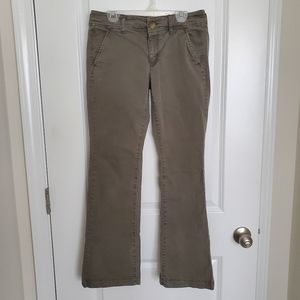 American Eagle Green Khaki Pants